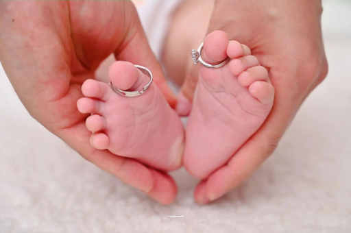 云南宝宝打喷嚏发烧 云南宝宝打喷嚏发烧